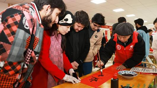 英国上市公司365