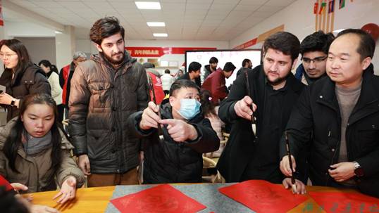 英国上市公司365