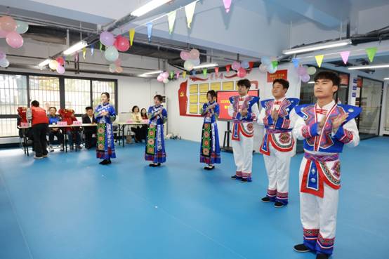 英国上市公司365