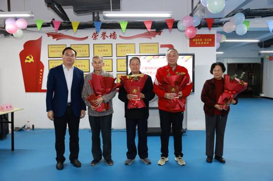 英国上市公司365