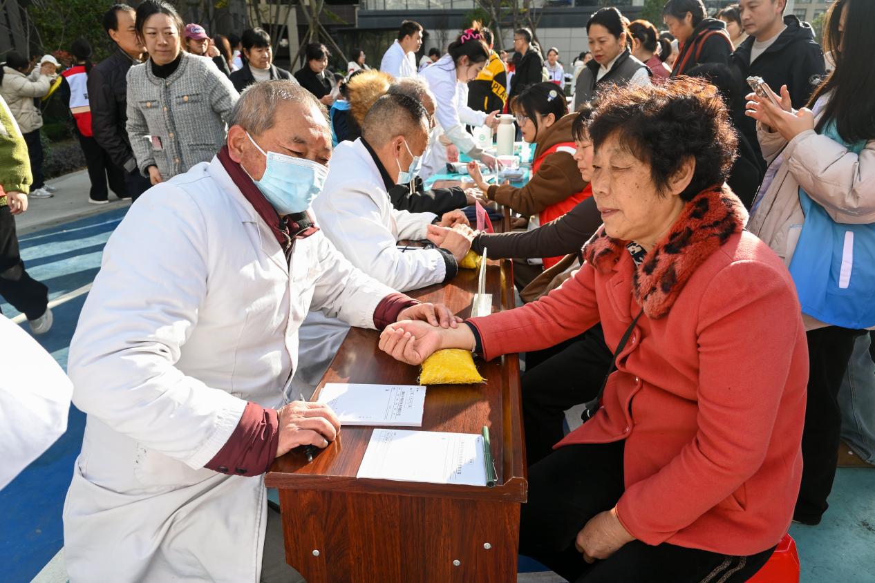 英国上市公司365